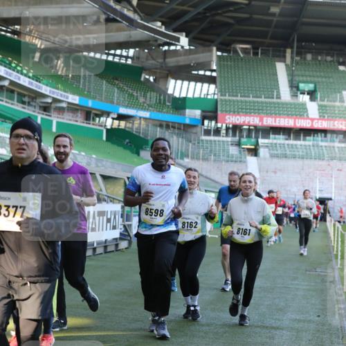 06.10.2024 - 19. swb-Marathon Bremen Yannick Fuchs http://msf.ph/oto/7449756 06.10.2024 10:32:26 Laufen im Stadion 7050, 7055, 7087, 7090, 7126, 7179, 7189, 7308, 7379, 7382, 7386, 7415, 7425, 7457, 7469, 7481, 7482, 7493, 7551, 7600, 7637, 7689, 7750, 7846, 7850, 7894, 7975, 8045, 8052, 8061, 8111, 8112, 8119, 8132, 8161, 8162, 8231, 8276, 8317, 8322, 8324, 8325, 8339, 8348, 8359, 8377, 8413, 8418, 8431, 8576, 8584, 8598, 8616, 8641, 8682, 8683, 8738, 8744, 8756, 8757, 8759, 8772, 8790, 8822, 8826, 8840, 8867, 8868, 8874, 9021, 9100, 9108, 9115, 9130 meine-sportfotos.de
