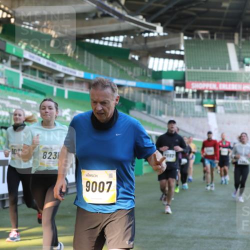 06.10.2024 - 19. swb-Marathon Bremen Yannick Fuchs http://msf.ph/oto/7449792 06.10.2024 10:32:29 Laufen im Stadion 7050, 7087, 7126, 7179, 7189, 7308, 7379, 7382, 7415, 7425, 7457, 7469, 7481, 7482, 7493, 7499, 7551, 7600, 7637, 7689, 7750, 7846, 7850, 7865, 7894, 7975, 8045, 8061, 8111, 8112, 8119, 8132, 8137, 8161, 8162, 8231, 8276, 8317, 8322, 8324, 8325, 8339, 8348, 8359, 8361, 8377, 8431, 8432, 8576, 8584, 8598, 8616, 8641, 8682, 8683, 8700, 8738, 8744, 8756, 8759, 8772, 8790, 8822, 8826, 8840, 8867, 8868, 8874, 9021, 9100, 9108, 9115, 9130 meine-sportfotos.de