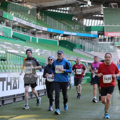 06.10.2024 - 19. swb-Marathon Bremen Yannick Fuchs http://msf.ph/oto/7449880 06.10.2024 10:32:43 Laufen im Stadion 7050, 7126, 7179, 7189, 7308, 7317, 7373, 7375, 7382, 7415, 7425, 7442, 7457, 7477, 7481, 7499, 7551, 7574, 7656, 7678, 7734, 7735, 7849, 7865, 7975, 8020, 8022, 8045, 8048, 8119, 8137, 8161, 8162, 8231, 8314, 8315, 8317, 8322, 8325, 8339, 8348, 8359, 8361, 8377, 8431, 8432, 8479, 8485, 8598, 8616, 8641, 8663, 8682, 8683, 8686, 8700, 8705, 8724, 8738, 8759, 8822, 8840, 8858, 8867, 8934, 9021, 9100, 9108, 9112, 9115, 9117, 9130 meine-sportfotos.de