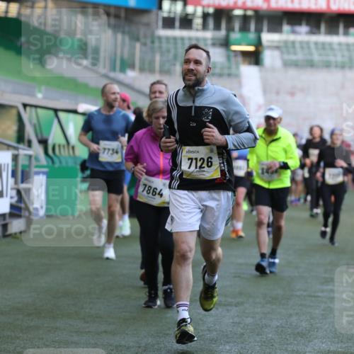 06.10.2024 - 19. swb-Marathon Bremen Yannick Fuchs http://msf.ph/oto/7449940 06.10.2024 10:32:49 Laufen im Stadion 7028, 7049, 7050, 7057, 7108, 7125, 7126, 7179, 7316, 7317, 7354, 7373, 7375, 7425, 7442, 7477, 7481, 7499, 7551, 7574, 7621, 7656, 7678, 7734, 7735, 7751, 7758, 7849, 7865, 7975, 8020, 8022, 8045, 8048, 8119, 8137, 8162, 8231, 8314, 8315, 8317, 8348, 8359, 8361, 8432, 8479, 8485, 8504, 8598, 8616, 8643, 8663, 8682, 8683, 8686, 8700, 8705, 8724, 8738, 8759, 8822, 8858, 8934, 9021, 9100, 9108, 9112, 9115, 9117, 9130 meine-sportfotos.de