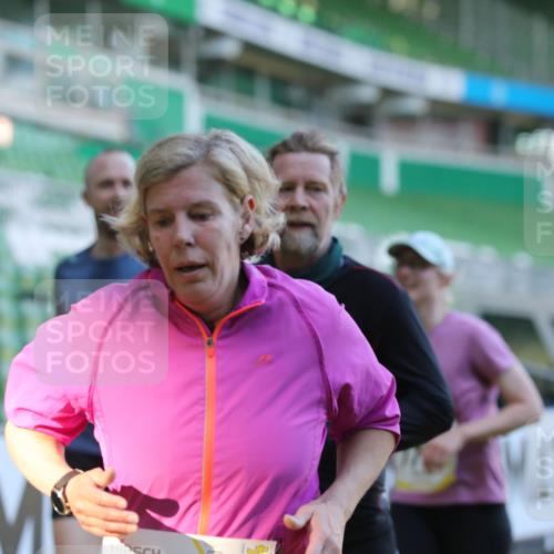 06.10.2024 - 19. swb-Marathon Bremen Yannick Fuchs http://msf.ph/oto/7449942 06.10.2024 10:32:53 Laufen im Stadion 7028, 7049, 7050, 7057, 7108, 7125, 7126, 7179, 7316, 7317, 7354, 7373, 7375, 7425, 7442, 7477, 7481, 7499, 7506, 7574, 7621, 7656, 7678, 7734, 7735, 7751, 7758, 7849, 7865, 7975, 8020, 8022, 8045, 8048, 8119, 8137, 8189, 8231, 8314, 8315, 8317, 8348, 8359, 8361, 8384, 8432, 8479, 8485, 8504, 8540, 8616, 8643, 8663, 8682, 8683, 8686, 8700, 8705, 8724, 8759, 8822, 8852, 8858, 8934, 9021, 9100, 9108, 9112, 9115, 9117, 9130 meine-sportfotos.de