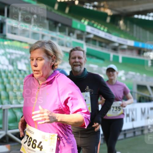 06.10.2024 - 19. swb-Marathon Bremen Yannick Fuchs http://msf.ph/oto/7449945 06.10.2024 10:32:53 Laufen im Stadion 7028, 7049, 7050, 7057, 7108, 7125, 7126, 7179, 7316, 7317, 7354, 7373, 7375, 7425, 7442, 7477, 7481, 7499, 7506, 7574, 7621, 7656, 7678, 7734, 7735, 7751, 7758, 7849, 7865, 7975, 8020, 8022, 8045, 8048, 8119, 8137, 8189, 8231, 8314, 8315, 8317, 8348, 8359, 8361, 8384, 8432, 8479, 8485, 8504, 8540, 8616, 8643, 8663, 8682, 8683, 8686, 8700, 8705, 8724, 8759, 8822, 8852, 8858, 8934, 9021, 9100, 9108, 9112, 9115, 9117, 9130 meine-sportfotos.de
