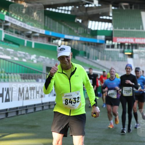 06.10.2024 - 19. swb-Marathon Bremen Yannick Fuchs http://msf.ph/oto/7449954 06.10.2024 10:32:54 Laufen im Stadion 7028, 7049, 7050, 7057, 7108, 7125, 7126, 7179, 7316, 7317, 7354, 7373, 7375, 7425, 7442, 7477, 7481, 7499, 7506, 7574, 7621, 7656, 7678, 7734, 7735, 7751, 7758, 7849, 7865, 7975, 8020, 8022, 8034, 8045, 8048, 8119, 8137, 8189, 8314, 8315, 8317, 8348, 8359, 8361, 8384, 8432, 8479, 8485, 8504, 8540, 8616, 8643, 8663, 8682, 8683, 8686, 8700, 8705, 8724, 8759, 8822, 8852, 8858, 8934, 9021, 9100, 9108, 9112, 9115, 9117, 9130 meine-sportfotos.de