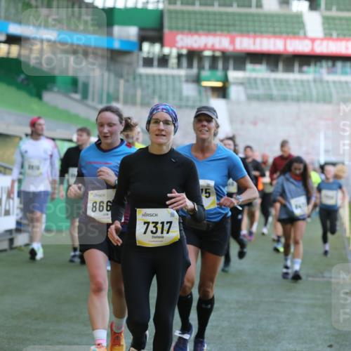 06.10.2024 - 19. swb-Marathon Bremen Yannick Fuchs http://msf.ph/oto/7449968 06.10.2024 10:32:55 Laufen im Stadion 7028, 7049, 7050, 7057, 7108, 7125, 7126, 7179, 7316, 7317, 7354, 7373, 7375, 7425, 7442, 7477, 7481, 7499, 7506, 7574, 7621, 7656, 7678, 7734, 7735, 7751, 7758, 7849, 7865, 7975, 8020, 8022, 8034, 8045, 8048, 8119, 8137, 8189, 8314, 8315, 8317, 8348, 8359, 8361, 8384, 8432, 8479, 8485, 8504, 8540, 8616, 8643, 8663, 8682, 8683, 8686, 8700, 8705, 8724, 8759, 8822, 8852, 8858, 8934, 9021, 9100, 9108, 9112, 9115, 9117, 9130 meine-sportfotos.de