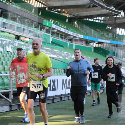06.10.2024 - 19. swb-Marathon Bremen Yannick Fuchs http://msf.ph/oto/7450001 06.10.2024 10:32:59 Laufen im Stadion 7028, 7049, 7050, 7057, 7108, 7125, 7126, 7316, 7317, 7333, 7354, 7373, 7375, 7425, 7442, 7477, 7499, 7506, 7574, 7621, 7656, 7678, 7734, 7735, 7751, 7758, 7801, 7849, 7865, 8020, 8022, 8034, 8045, 8048, 8119, 8137, 8189, 8314, 8315, 8317, 8348, 8361, 8384, 8432, 8479, 8485, 8504, 8540, 8643, 8663, 8686, 8700, 8705, 8724, 8759, 8822, 8852, 8858, 8864, 8934, 8986, 9059, 9100, 9108, 9112, 9114, 9115, 9117, 9130 meine-sportfotos.de