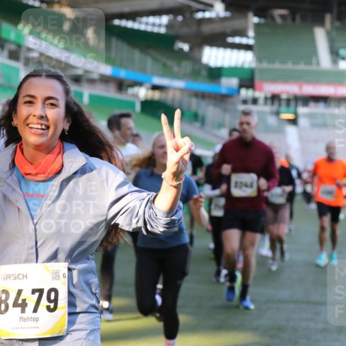 06.10.2024 - 19. swb-Marathon Bremen Yannick Fuchs http://msf.ph/oto/7450028 06.10.2024 10:33:02 Laufen im Stadion 7028, 7049, 7050, 7057, 7108, 7125, 7126, 7316, 7317, 7333, 7354, 7373, 7375, 7425, 7442, 7477, 7499, 7506, 7574, 7621, 7656, 7678, 7734, 7735, 7751, 7758, 7801, 7849, 7865, 7898, 8020, 8022, 8034, 8045, 8048, 8137, 8153, 8189, 8241, 8314, 8315, 8317, 8348, 8361, 8384, 8432, 8479, 8485, 8504, 8540, 8643, 8663, 8686, 8700, 8705, 8724, 8759, 8852, 8858, 8864, 8934, 8986, 9059, 9112, 9114, 9115, 9117, 9126 meine-sportfotos.de