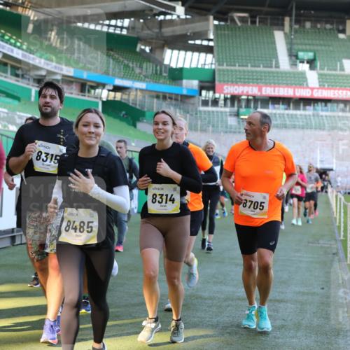 06.10.2024 - 19. swb-Marathon Bremen Yannick Fuchs http://msf.ph/oto/7450046 06.10.2024 10:33:04 Laufen im Stadion 7028, 7049, 7050, 7057, 7108, 7125, 7126, 7316, 7317, 7333, 7354, 7373, 7375, 7425, 7442, 7477, 7499, 7506, 7574, 7621, 7656, 7678, 7734, 7735, 7751, 7758, 7801, 7849, 7865, 7898, 8020, 8022, 8034, 8045, 8048, 8137, 8153, 8189, 8224, 8241, 8314, 8315, 8317, 8348, 8361, 8384, 8432, 8479, 8485, 8504, 8540, 8643, 8663, 8686, 8700, 8705, 8724, 8759, 8852, 8858, 8864, 8934, 8986, 9059, 9112, 9114, 9115, 9117, 9126 meine-sportfotos.de