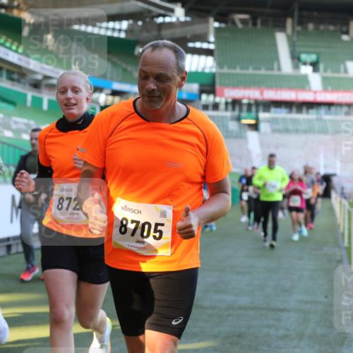 06.10.2024 - 19. swb-Marathon Bremen Yannick Fuchs http://msf.ph/oto/7450062 06.10.2024 10:33:06 Laufen im Stadion 7028, 7049, 7050, 7057, 7108, 7125, 7126, 7316, 7317, 7333, 7354, 7373, 7375, 7425, 7442, 7477, 7499, 7506, 7509, 7510, 7574, 7621, 7656, 7678, 7734, 7735, 7751, 7758, 7801, 7849, 7865, 7898, 8020, 8022, 8034, 8045, 8048, 8137, 8153, 8189, 8194, 8224, 8241, 8314, 8315, 8317, 8348, 8361, 8384, 8432, 8479, 8485, 8504, 8540, 8643, 8663, 8686, 8700, 8705, 8724, 8759, 8852, 8858, 8864, 8934, 8986, 9059, 9112, 9114, 9117, 9126 meine-sportfotos.de