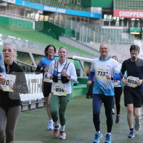 06.10.2024 - 19. swb-Marathon Bremen Yannick Fuchs http://msf.ph/oto/7450150 06.10.2024 10:33:18 Laufen im Stadion 7028, 7049, 7057, 7108, 7125, 7201, 7269, 7316, 7317, 7333, 7354, 7373, 7375, 7442, 7477, 7506, 7509, 7510, 7608, 7621, 7656, 7678, 7734, 7735, 7751, 7758, 7801, 7849, 7898, 8020, 8022, 8034, 8048, 8153, 8189, 8194, 8195, 8224, 8241, 8308, 8314, 8315, 8384, 8451, 8479, 8485, 8504, 8534, 8540, 8611, 8643, 8653, 8686, 8705, 8724, 8852, 8858, 8864, 8986, 9003, 9041, 9053, 9059, 9072, 9073, 9112, 9114, 9126 meine-sportfotos.de