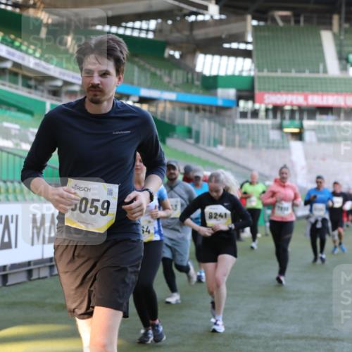 06.10.2024 - 19. swb-Marathon Bremen Yannick Fuchs http://msf.ph/oto/7450192 06.10.2024 10:33:21 Laufen im Stadion 7028, 7049, 7057, 7108, 7125, 7201, 7269, 7316, 7333, 7354, 7373, 7442, 7506, 7509, 7510, 7608, 7621, 7656, 7663, 7751, 7758, 7801, 7849, 7867, 7869, 7898, 8020, 8022, 8034, 8048, 8153, 8189, 8194, 8195, 8224, 8241, 8308, 8314, 8315, 8384, 8451, 8485, 8504, 8534, 8540, 8611, 8643, 8653, 8686, 8705, 8724, 8798, 8852, 8858, 8864, 8986, 9003, 9041, 9053, 9059, 9072, 9073, 9112, 9114, 9126 meine-sportfotos.de