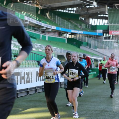 06.10.2024 - 19. swb-Marathon Bremen Yannick Fuchs http://msf.ph/oto/7450197 06.10.2024 10:33:22 Laufen im Stadion 7028, 7049, 7057, 7108, 7125, 7201, 7269, 7316, 7333, 7354, 7442, 7506, 7509, 7510, 7608, 7621, 7663, 7751, 7758, 7801, 7849, 7867, 7869, 7898, 7997, 8020, 8022, 8034, 8048, 8153, 8189, 8194, 8195, 8224, 8241, 8308, 8314, 8315, 8384, 8451, 8485, 8504, 8534, 8540, 8611, 8643, 8653, 8686, 8705, 8724, 8798, 8852, 8864, 8986, 9003, 9041, 9053, 9059, 9072, 9073, 9112, 9114, 9126 meine-sportfotos.de