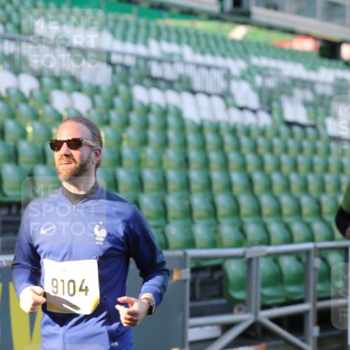 06.10.2024 - 19. swb-Marathon Bremen Yannick Fuchs http://msf.ph/oto/7450275 06.10.2024 10:33:49 Laufen im Stadion 7076, 7122, 7123, 7130, 7201, 7202, 7203, 7227, 7264, 7269, 7282, 7330, 7332, 7358, 7404, 7418, 7509, 7510, 7577, 7608, 7663, 7693, 7723, 7811, 7832, 7848, 7855, 7867, 7869, 7886, 7935, 7997, 8033, 8113, 8178, 8179, 8190, 8194, 8195, 8197, 8224, 8235, 8236, 8263, 8269, 8308, 8326, 8399, 8414, 8415, 8435, 8451, 8463, 8534, 8546, 8579, 8607, 8608, 8611, 8612, 8640, 8653, 8694, 8798, 9003, 9041, 9053, 9072, 9073 meine-sportfotos.de