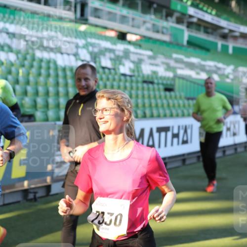 06.10.2024 - 19. swb-Marathon Bremen Yannick Fuchs http://msf.ph/oto/7450288 06.10.2024 10:33:51 Laufen im Stadion 7040, 7076, 7122, 7123, 7130, 7201, 7202, 7203, 7227, 7264, 7269, 7282, 7330, 7332, 7358, 7404, 7418, 7509, 7510, 7577, 7608, 7663, 7693, 7723, 7811, 7832, 7848, 7855, 7867, 7869, 7886, 7935, 7997, 8033, 8113, 8178, 8179, 8190, 8195, 8197, 8208, 8235, 8236, 8263, 8269, 8293, 8308, 8326, 8382, 8399, 8414, 8415, 8435, 8451, 8463, 8534, 8546, 8579, 8607, 8608, 8611, 8612, 8640, 8653, 8694, 8798, 9003, 9041, 9053, 9072, 9073 meine-sportfotos.de