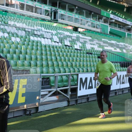 06.10.2024 - 19. swb-Marathon Bremen Yannick Fuchs http://msf.ph/oto/7450293 06.10.2024 10:33:51 Laufen im Stadion 7040, 7076, 7122, 7123, 7130, 7201, 7202, 7203, 7227, 7264, 7269, 7282, 7330, 7332, 7358, 7404, 7418, 7509, 7510, 7577, 7608, 7663, 7693, 7723, 7811, 7832, 7848, 7855, 7867, 7869, 7886, 7935, 7997, 8033, 8113, 8178, 8179, 8190, 8195, 8197, 8208, 8235, 8236, 8263, 8269, 8293, 8308, 8326, 8382, 8399, 8414, 8415, 8435, 8451, 8463, 8534, 8546, 8579, 8607, 8608, 8611, 8612, 8640, 8653, 8694, 8798, 9003, 9041, 9053, 9072, 9073 meine-sportfotos.de