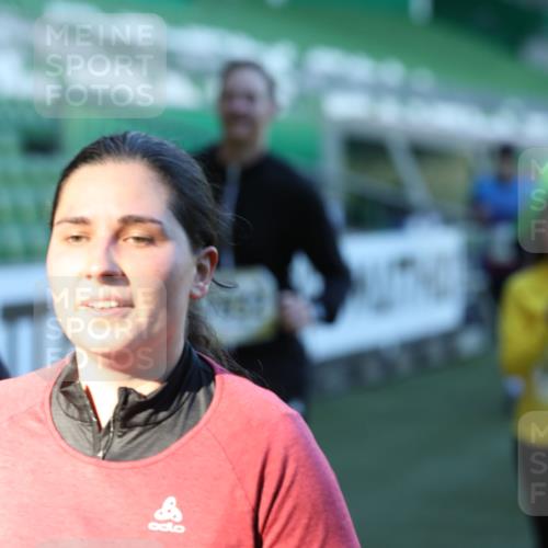 06.10.2024 - 19. swb-Marathon Bremen Yannick Fuchs http://msf.ph/oto/7450357 06.10.2024 10:34:02 Laufen im Stadion 7040, 7048, 7076, 7122, 7123, 7130, 7202, 7203, 7227, 7264, 7282, 7330, 7332, 7358, 7395, 7404, 7418, 7577, 7608, 7663, 7693, 7718, 7723, 7745, 7811, 7832, 7844, 7848, 7855, 7867, 7869, 7886, 7929, 7935, 7987, 7997, 8005, 8006, 8017, 8027, 8033, 8107, 8113, 8178, 8179, 8190, 8197, 8208, 8229, 8235, 8236, 8263, 8269, 8293, 8326, 8338, 8382, 8398, 8399, 8414, 8415, 8435, 8463, 8546, 8550, 8572, 8579, 8607, 8608, 8612, 8640, 8644, 8694, 8798 meine-sportfotos.de