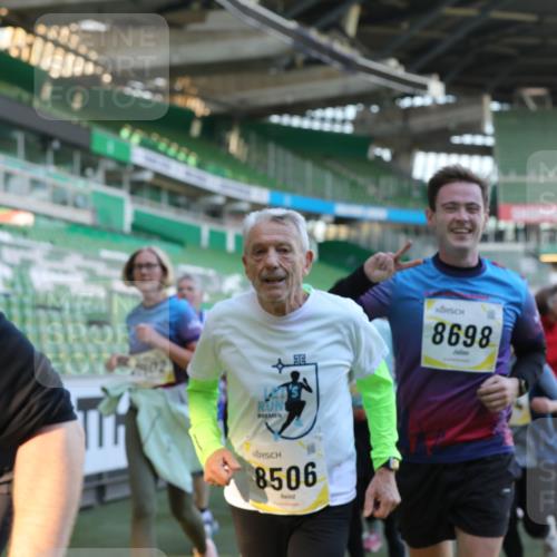 06.10.2024 - 19. swb-Marathon Bremen Yannick Fuchs http://msf.ph/oto/7450530 06.10.2024 10:35:21 Laufen im Stadion 7034, 7035, 7042, 7138, 7155, 7162, 7204, 7226, 7251, 7258, 7266, 7295, 7321, 7335, 7341, 7353, 7428, 7468, 7478, 7479, 7490, 7644, 7690, 7699, 7772, 7773, 7829, 7830, 7863, 7864, 7899, 7900, 7902, 7904, 7923, 7932, 7955, 7967, 8073, 8074, 8088, 8121, 8144, 8183, 8191, 8225, 8366, 8370, 8378, 8409, 8410, 8421, 8429, 8449, 8450, 8506, 8509, 8588, 8589, 8595, 8698, 8760, 8799, 8848, 8952, 9029 meine-sportfotos.de