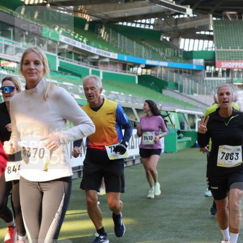 06.10.2024 - 19. swb-Marathon Bremen Yannick Fuchs http://msf.ph/oto/7450548 06.10.2024 10:35:25 Laufen im Stadion 7034, 7035, 7042, 7138, 7155, 7162, 7226, 7251, 7258, 7266, 7295, 7321, 7335, 7341, 7353, 7393, 7428, 7468, 7478, 7479, 7490, 7644, 7690, 7699, 7829, 7830, 7863, 7864, 7899, 7900, 7902, 7904, 7923, 7932, 7955, 7967, 8073, 8074, 8088, 8121, 8144, 8183, 8191, 8225, 8366, 8370, 8378, 8409, 8410, 8421, 8429, 8449, 8450, 8506, 8509, 8588, 8589, 8595, 8698, 8760, 8799, 8952, 9029 meine-sportfotos.de