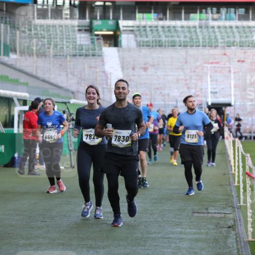 06.10.2024 - 19. swb-Marathon Bremen Yannick Fuchs http://msf.ph/oto/7450565 06.10.2024 10:35:30 Laufen im Stadion 7034, 7035, 7042, 7138, 7155, 7162, 7226, 7251, 7258, 7266, 7295, 7321, 7341, 7353, 7391, 7393, 7428, 7468, 7478, 7479, 7490, 7514, 7515, 7690, 7829, 7830, 7863, 7899, 7900, 7902, 7904, 7923, 7932, 7955, 7967, 8073, 8074, 8121, 8131, 8144, 8183, 8191, 8225, 8273, 8366, 8370, 8378, 8409, 8410, 8421, 8425, 8449, 8450, 8506, 8588, 8589, 8595, 8698, 8760, 8799, 8818, 8837, 8952, 8957, 9029, 9666 meine-sportfotos.de