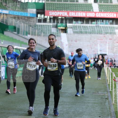 06.10.2024 - 19. swb-Marathon Bremen Yannick Fuchs http://msf.ph/oto/7450577 06.10.2024 10:35:33 Laufen im Stadion 7034, 7035, 7042, 7138, 7155, 7162, 7226, 7251, 7258, 7266, 7295, 7341, 7353, 7391, 7393, 7428, 7468, 7478, 7479, 7490, 7514, 7515, 7829, 7830, 7863, 7899, 7900, 7902, 7904, 7923, 7932, 7967, 8073, 8074, 8121, 8131, 8144, 8183, 8191, 8225, 8265, 8273, 8370, 8378, 8409, 8410, 8421, 8425, 8449, 8450, 8506, 8562, 8588, 8589, 8595, 8698, 8799, 8818, 8837, 8952, 8957, 9029, 9128, 9666 meine-sportfotos.de