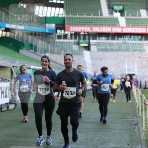 06.10.2024 - 19. swb-Marathon Bremen Yannick Fuchs http://msf.ph/oto/7450579 06.10.2024 10:35:33 Laufen im Stadion 7034, 7035, 7042, 7138, 7155, 7162, 7226, 7251, 7258, 7266, 7295, 7341, 7353, 7391, 7393, 7428, 7468, 7478, 7479, 7490, 7514, 7515, 7829, 7830, 7863, 7899, 7900, 7902, 7904, 7923, 7932, 7967, 8073, 8074, 8121, 8131, 8144, 8183, 8191, 8225, 8265, 8273, 8370, 8378, 8409, 8410, 8421, 8425, 8449, 8450, 8506, 8562, 8588, 8589, 8595, 8698, 8799, 8818, 8837, 8952, 8957, 9029, 9128, 9666 meine-sportfotos.de