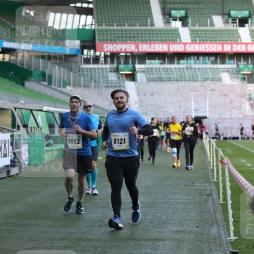 06.10.2024 - 19. swb-Marathon Bremen Yannick Fuchs http://msf.ph/oto/7450593 06.10.2024 10:35:35 Laufen im Stadion 7034, 7035, 7042, 7138, 7155, 7226, 7251, 7258, 7266, 7295, 7341, 7353, 7391, 7393, 7428, 7462, 7468, 7490, 7514, 7515, 7829, 7830, 7863, 7899, 7900, 7902, 7904, 7923, 7932, 7967, 7977, 8073, 8074, 8121, 8131, 8144, 8183, 8191, 8225, 8265, 8273, 8370, 8378, 8409, 8410, 8421, 8425, 8449, 8450, 8506, 8562, 8582, 8589, 8595, 8698, 8799, 8818, 8837, 8940, 8952, 8957, 9029, 9128, 9666 meine-sportfotos.de