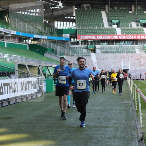 06.10.2024 - 19. swb-Marathon Bremen Yannick Fuchs http://msf.ph/oto/7450596 06.10.2024 10:35:36 Laufen im Stadion 7034, 7035, 7042, 7138, 7155, 7226, 7258, 7266, 7341, 7353, 7391, 7393, 7428, 7462, 7468, 7490, 7514, 7515, 7694, 7829, 7830, 7863, 7878, 7899, 7900, 7902, 7904, 7923, 7932, 7967, 7977, 8073, 8074, 8121, 8131, 8144, 8183, 8191, 8225, 8265, 8273, 8370, 8378, 8409, 8410, 8421, 8425, 8449, 8450, 8506, 8562, 8582, 8589, 8595, 8638, 8698, 8787, 8799, 8818, 8837, 8940, 8952, 8957, 9029, 9128, 9666 meine-sportfotos.de