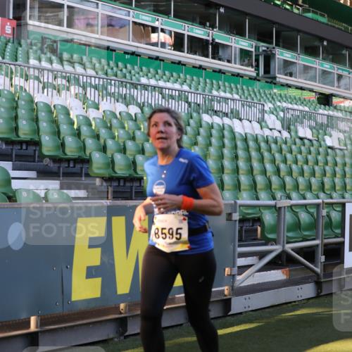 06.10.2024 - 19. swb-Marathon Bremen Yannick Fuchs http://msf.ph/oto/7450604 06.10.2024 10:35:38 Laufen im Stadion 7042, 7155, 7226, 7258, 7266, 7341, 7353, 7391, 7393, 7428, 7460, 7462, 7468, 7490, 7514, 7515, 7686, 7694, 7829, 7830, 7863, 7878, 7899, 7900, 7902, 7904, 7923, 7932, 7937, 7967, 7977, 8073, 8074, 8121, 8131, 8191, 8225, 8265, 8273, 8370, 8378, 8409, 8410, 8421, 8425, 8449, 8506, 8562, 8582, 8589, 8595, 8638, 8698, 8787, 8799, 8818, 8837, 8940, 8952, 8957, 9029, 9128, 9666 meine-sportfotos.de