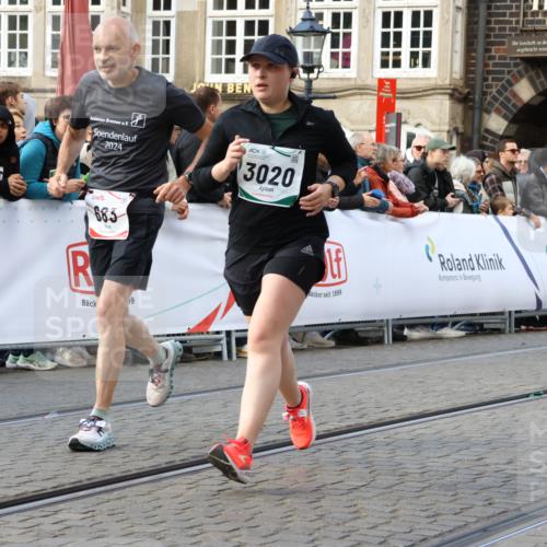 06.10.2024 - 19. swb-Marathon Bremen Strokosch-Dieckow http://msf.ph/oto/7471695 06.10.2024 14:06:02 Ziel 556, 683, 712, 1036, 1037, 1193, 1483, 2291, 2572, 2761, 3020, 3096, 3435, 3438, 3574, 3640, 4367, 4488, 4631, 5378, 5467, 5710, 5712, 5992, 5993, 6057, 6059, 6304 meine-sportfotos.de