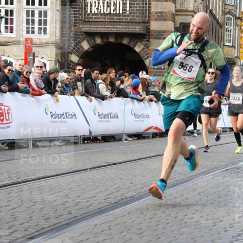 06.10.2024 - 19. swb-Marathon Bremen Strokosch-Dieckow http://msf.ph/oto/7471697 06.10.2024 14:06:05 Ziel 556, 683, 712, 1036, 1037, 1193, 1483, 2291, 2572, 2761, 3020, 3096, 3435, 3438, 3574, 3640, 4367, 4488, 4504, 4631, 5378, 5558, 5710, 5712, 5964, 5992, 5993, 6057, 6059, 6304 meine-sportfotos.de