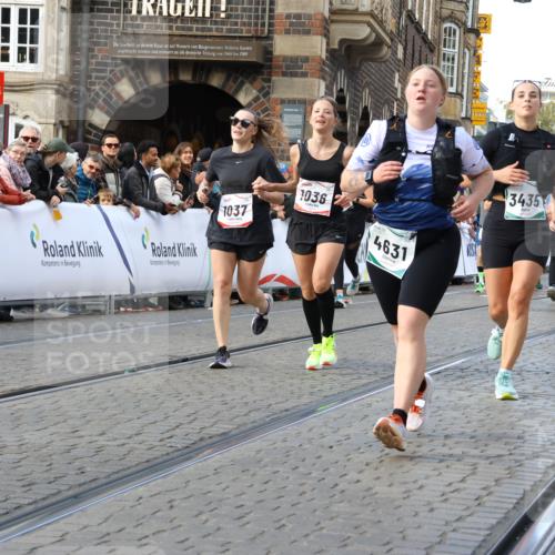 06.10.2024 - 19. swb-Marathon Bremen Strokosch-Dieckow http://msf.ph/oto/7471699 06.10.2024 14:06:06 Ziel 556, 683, 712, 1036, 1037, 1193, 1483, 2291, 2572, 2692, 2761, 3020, 3047, 3096, 3435, 3438, 3574, 3640, 4367, 4488, 4504, 4533, 4631, 5378, 5558, 5710, 5712, 5964, 5992, 5993, 6057, 6059, 6304 meine-sportfotos.de