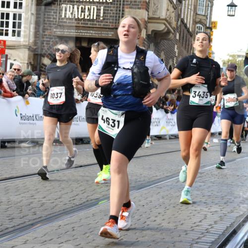 06.10.2024 - 19. swb-Marathon Bremen Strokosch-Dieckow http://msf.ph/oto/7471701 06.10.2024 14:06:07 Ziel 556, 683, 712, 1036, 1037, 1193, 1483, 2291, 2572, 2692, 2761, 3020, 3047, 3096, 3435, 3438, 3574, 3640, 4367, 4488, 4504, 4533, 4631, 4818, 5378, 5558, 5710, 5712, 5964, 5992, 5993, 6057, 6059, 6304 meine-sportfotos.de