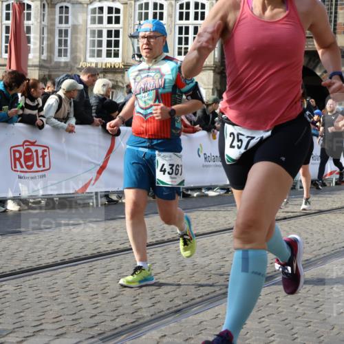 06.10.2024 - 19. swb-Marathon Bremen Strokosch-Dieckow http://msf.ph/oto/7471714 06.10.2024 14:06:17 Ziel 855, 1285, 2291, 2572, 2642, 2692, 2761, 3047, 3096, 3371, 3568, 3574, 3640, 4367, 4488, 4504, 4533, 4818, 5558, 5710, 5712, 5836, 5964, 6304 meine-sportfotos.de