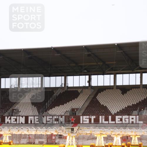 08.12.2024 - St. Pauli X-Mass-Run No. 14 Yannick Fuchs http://msf.ph/oto/7471724 08.12.2024 09:46:36 Ziel  meine-sportfotos.de