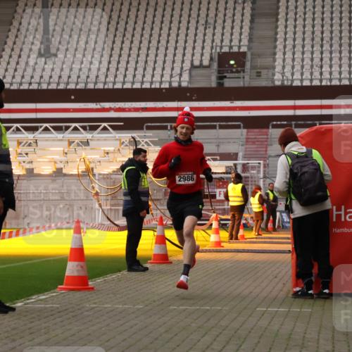 08.12.2024 - St. Pauli X-Mass-Run No. 14 Yannick Fuchs http://msf.ph/oto/7471729 08.12.2024 09:48:00 Ziel 2986 meine-sportfotos.de