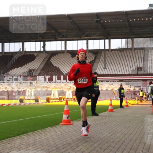 08.12.2024 - St. Pauli X-Mass-Run No. 14 Yannick Fuchs http://msf.ph/oto/7471735 08.12.2024 09:48:03 Ziel 2986 meine-sportfotos.de