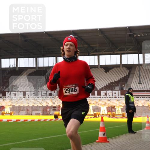 08.12.2024 - St. Pauli X-Mass-Run No. 14 Yannick Fuchs http://msf.ph/oto/7471737 08.12.2024 09:48:04 Ziel 2986 meine-sportfotos.de