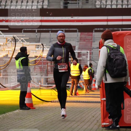 08.12.2024 - St. Pauli X-Mass-Run No. 14 Yannick Fuchs http://msf.ph/oto/7471779 08.12.2024 09:50:15 Ziel 2841, 3164 meine-sportfotos.de