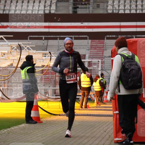 08.12.2024 - St. Pauli X-Mass-Run No. 14 Yannick Fuchs http://msf.ph/oto/7471781 08.12.2024 09:50:15 Ziel 2841, 3164 meine-sportfotos.de