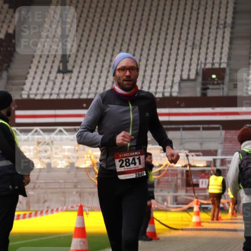 08.12.2024 - St. Pauli X-Mass-Run No. 14 Yannick Fuchs http://msf.ph/oto/7471790 08.12.2024 09:50:18 Ziel 2841, 3164 meine-sportfotos.de