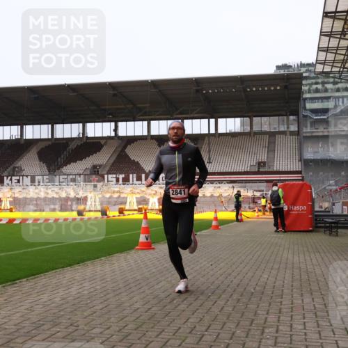 08.12.2024 - St. Pauli X-Mass-Run No. 14 Yannick Fuchs http://msf.ph/oto/7471803 08.12.2024 09:50:19 Ziel 2841, 3164 meine-sportfotos.de