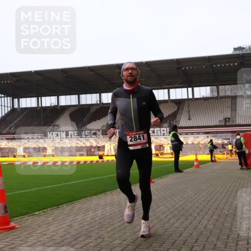 08.12.2024 - St. Pauli X-Mass-Run No. 14 Yannick Fuchs http://msf.ph/oto/7471814 08.12.2024 09:50:20 Ziel 2841, 3164 meine-sportfotos.de
