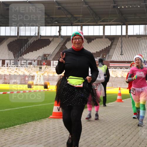 08.12.2024 - St. Pauli X-Mass-Run No. 14 Yannick Fuchs http://msf.ph/oto/7471836 08.12.2024 10:05:58 Ziel 65, 175, 751, 932, 1068, 1178, 1243, 1605, 1643, 1650, 2077, 2306, 2308, 2344, 2435, 2474, 2603, 2864, 2908, 3006, 3114, 3115, 3118, 3184, 3302 meine-sportfotos.de