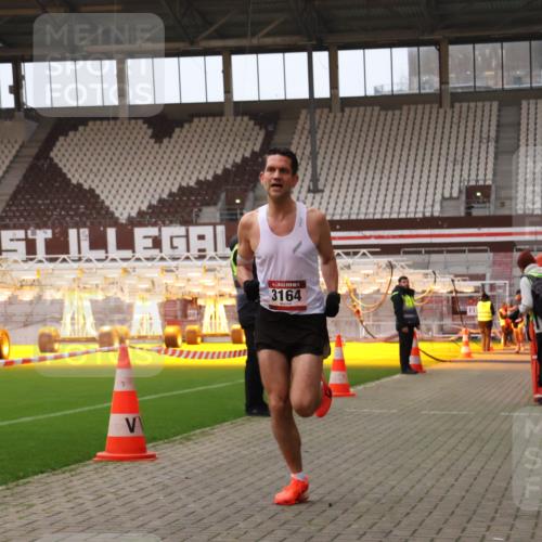 08.12.2024 - St. Pauli X-Mass-Run No. 14 Yannick Fuchs http://msf.ph/oto/7471839 08.12.2024 09:50:32 Ziel 2957, 3164 meine-sportfotos.de