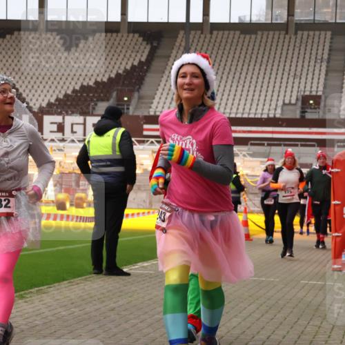 08.12.2024 - St. Pauli X-Mass-Run No. 14 Yannick Fuchs http://msf.ph/oto/7471847 08.12.2024 10:05:59 Ziel 65, 175, 751, 932, 1068, 1178, 1232, 1243, 1605, 1643, 1650, 2077, 2306, 2308, 2344, 2435, 2474, 2603, 2908, 3006, 3114, 3115, 3118, 3184, 3302 meine-sportfotos.de