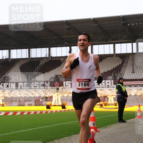 08.12.2024 - St. Pauli X-Mass-Run No. 14 Yannick Fuchs http://msf.ph/oto/7471856 08.12.2024 09:50:32 Ziel 2957, 3164 meine-sportfotos.de
