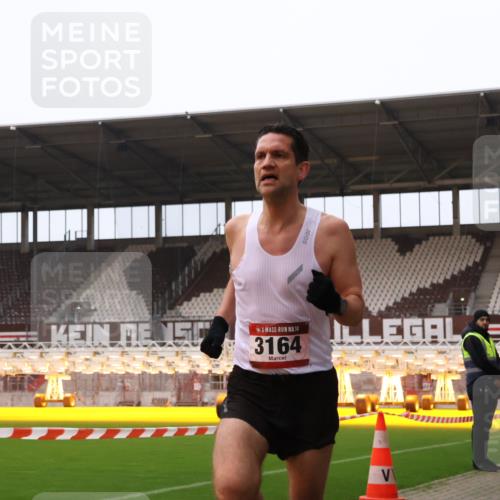 08.12.2024 - St. Pauli X-Mass-Run No. 14 Yannick Fuchs http://msf.ph/oto/7471861 08.12.2024 09:50:33 Ziel 2957, 3164 meine-sportfotos.de