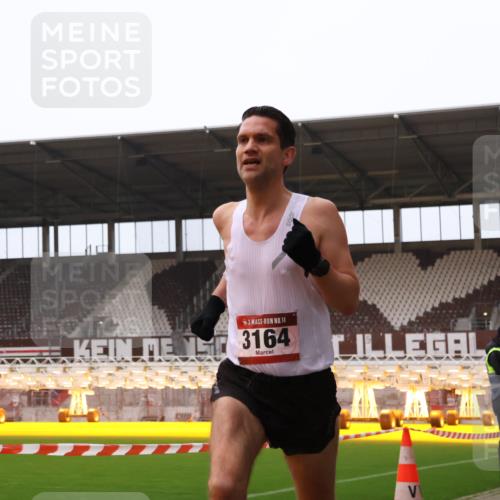 08.12.2024 - St. Pauli X-Mass-Run No. 14 Yannick Fuchs http://msf.ph/oto/7471863 08.12.2024 09:50:33 Ziel 2957, 3164 meine-sportfotos.de