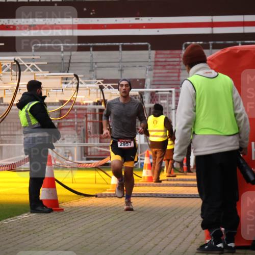 08.12.2024 - St. Pauli X-Mass-Run No. 14 Yannick Fuchs http://msf.ph/oto/7471870 08.12.2024 09:50:37 Ziel 2957, 3164 meine-sportfotos.de