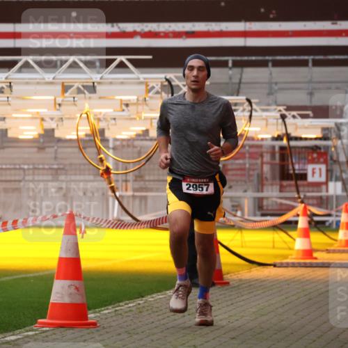 08.12.2024 - St. Pauli X-Mass-Run No. 14 Yannick Fuchs http://msf.ph/oto/7471872 08.12.2024 09:50:40 Ziel 2957 meine-sportfotos.de