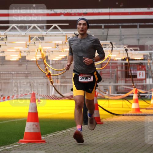 08.12.2024 - St. Pauli X-Mass-Run No. 14 Yannick Fuchs http://msf.ph/oto/7471876 08.12.2024 09:50:40 Ziel 2957 meine-sportfotos.de